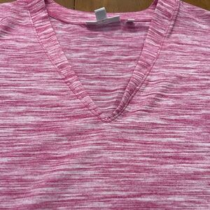 NWT Chicos Zenergy Women's Pink and White spacedye V-Neck Cap Sleeve Top Sz 2/lg